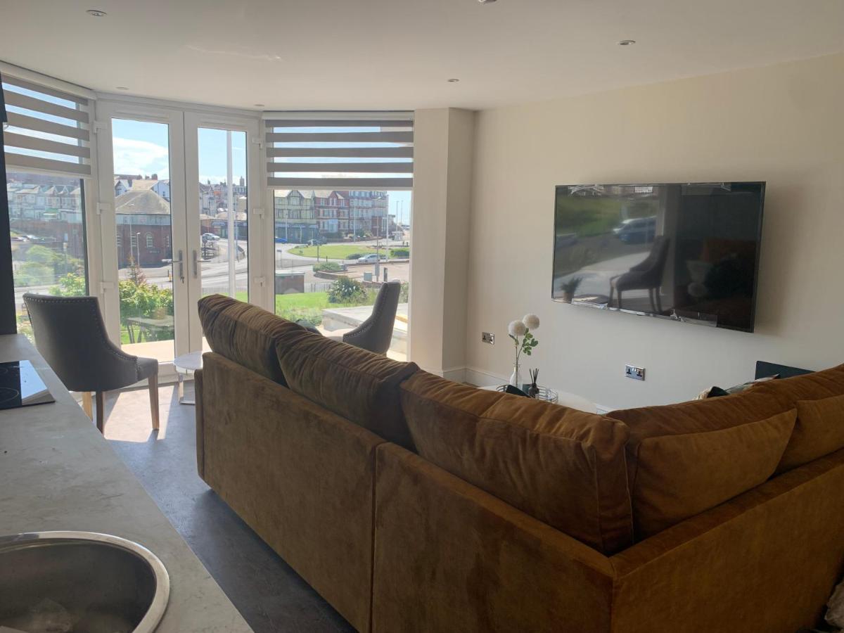 Willshaw Suites For Families Over 25 Only Μπλάκπουλ Εξωτερικό φωτογραφία