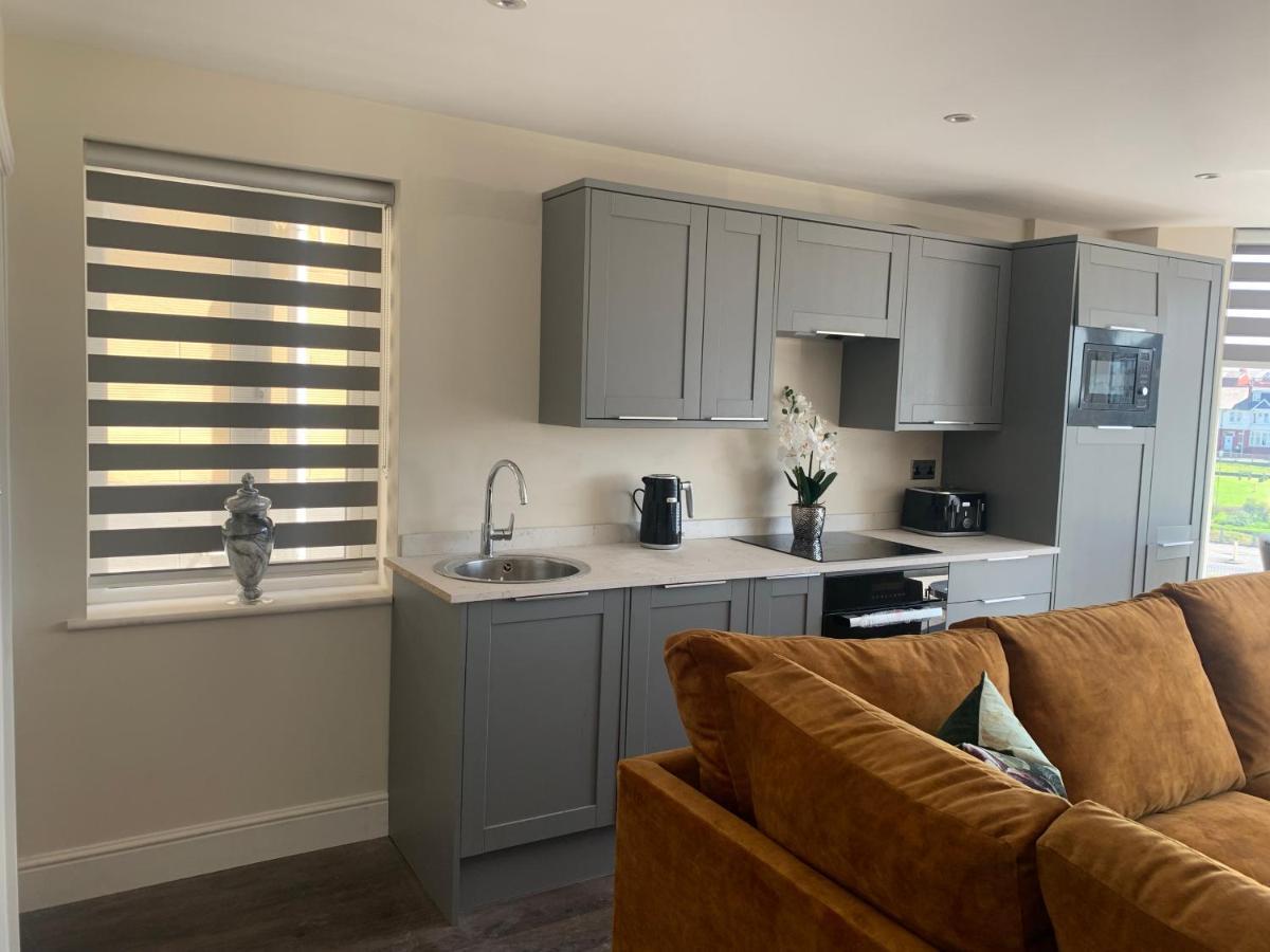 Willshaw Suites For Families Over 25 Only Μπλάκπουλ Εξωτερικό φωτογραφία