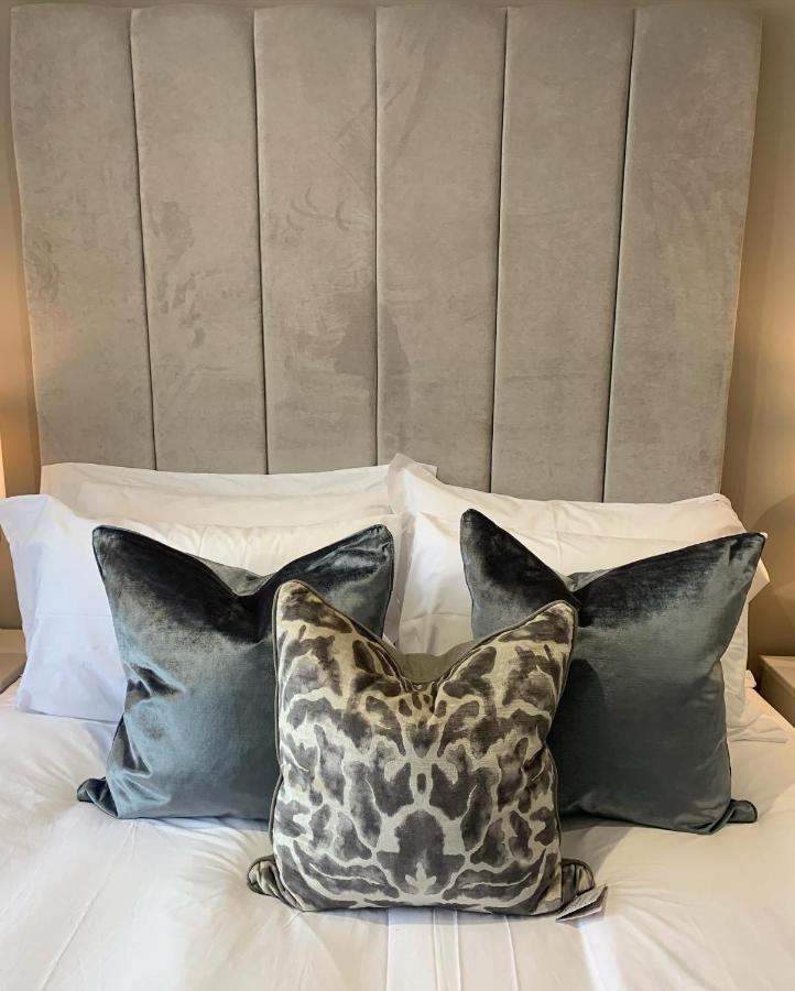 Willshaw Suites For Families Over 25 Only Μπλάκπουλ Εξωτερικό φωτογραφία