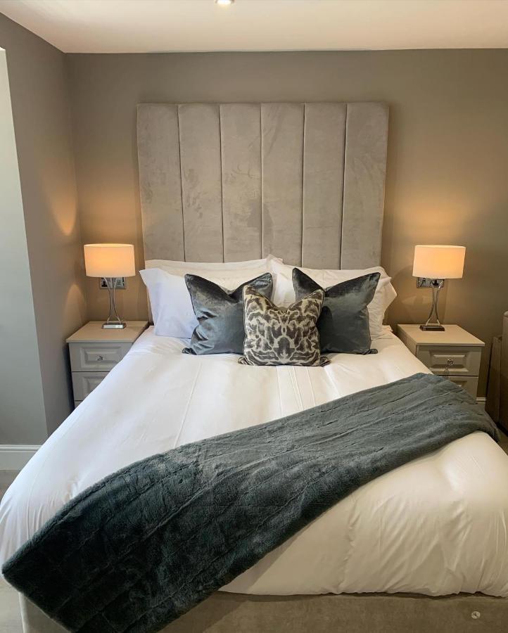 Willshaw Suites For Families Over 25 Only Μπλάκπουλ Εξωτερικό φωτογραφία